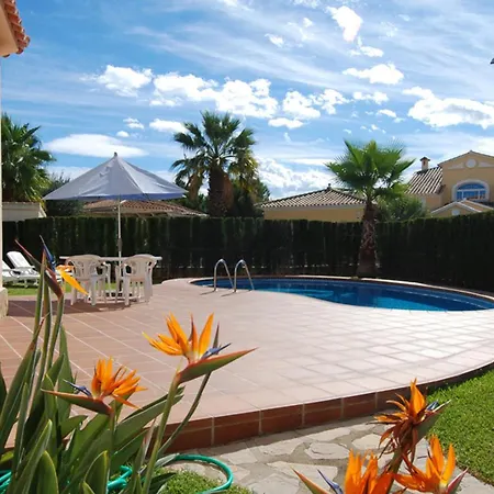 Villa Gaudi Con Piscina *